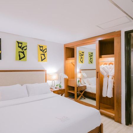 Lv8 Resort Hotel Canggu  Exterior photo